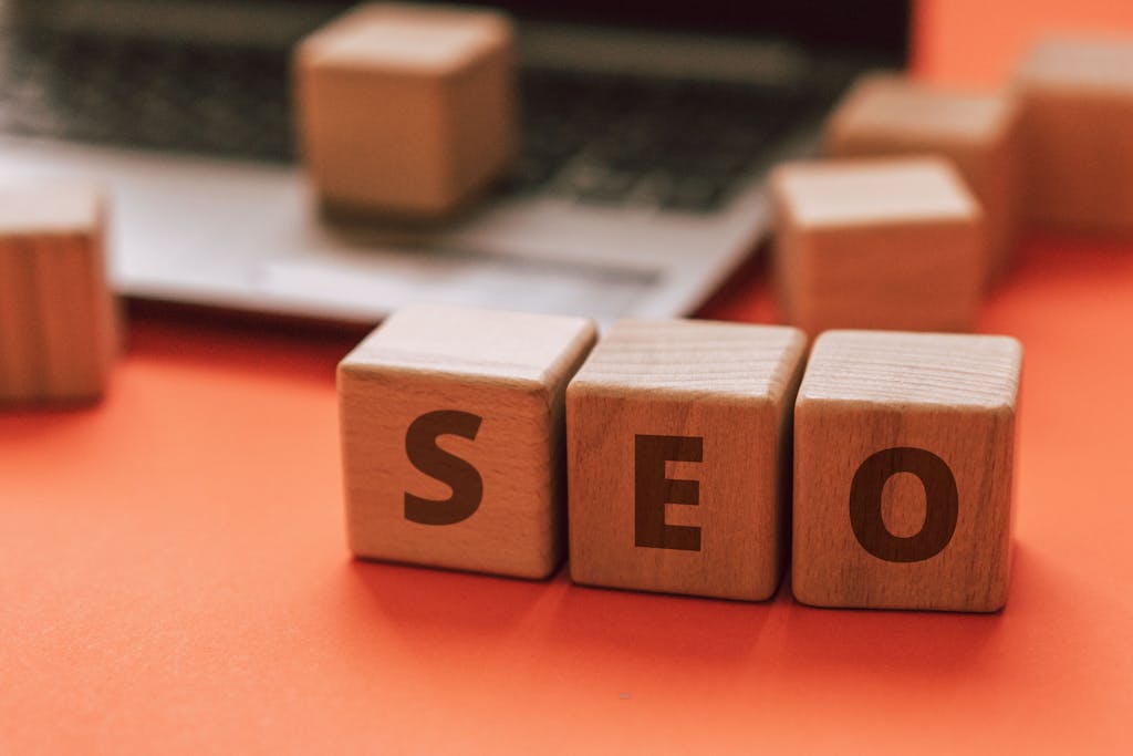 wooden cubes on a desk spelling seo